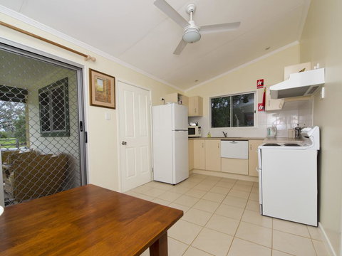 Charleville Bush Cottage - Local Tourism 3
