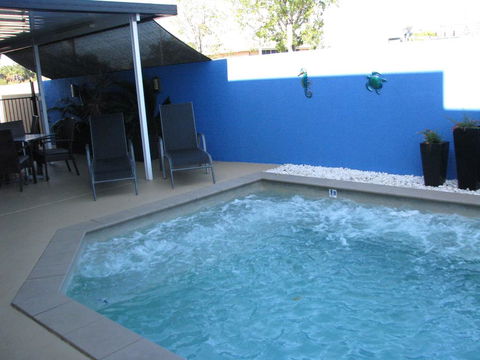Charm City Motel - Australia Shopping 1