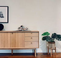 Charming Family Home w/Home CinemaHuge Bedrooms near Glen Waverley - Accommodation Australia