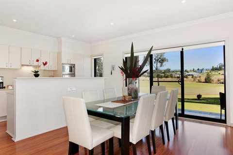 Chateau Shiraz - Accommodation Australia 1