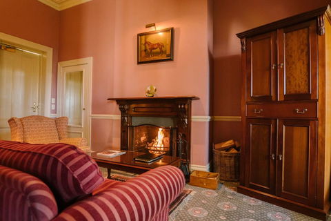 Chateau Yering Hotel - Accommodation Australia 2