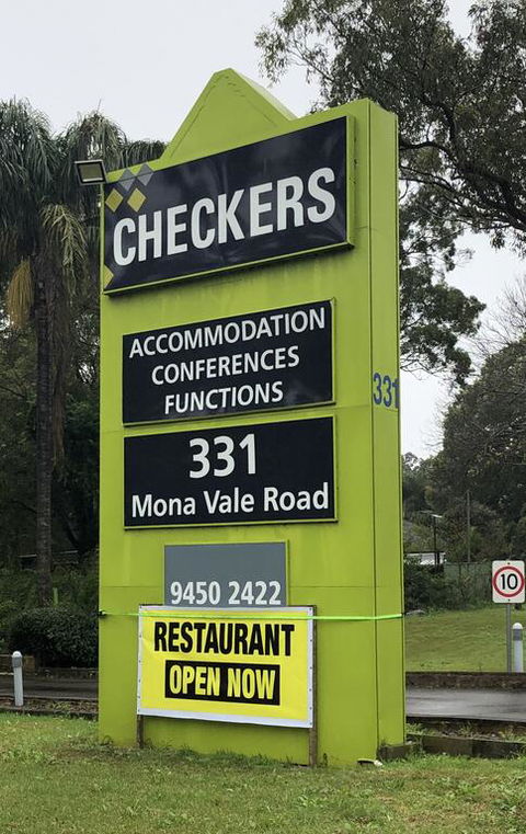 Checkers Resort - Accommodation Australia 3