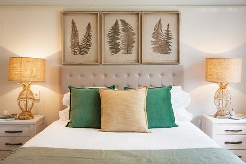Chic Apartment With Sun Lounge Near Manly Beach - Accommodation Australia 1
