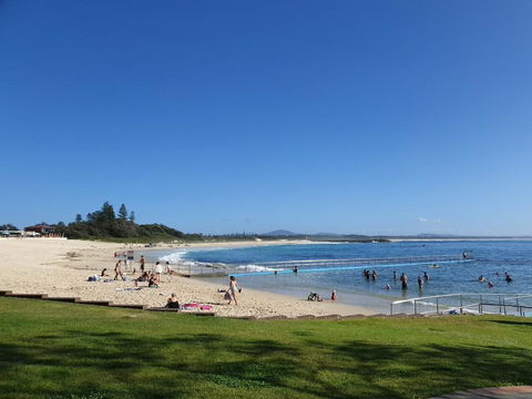 CHILL-OUT BEACHSIDE @ FORSTER - Australia Shopping 0