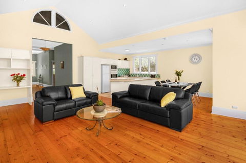 City To Beach - Free WIFI - Free 3 Car Parking - Great Location - Accommodation Australia 2