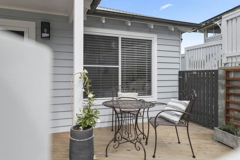 Claras Cottage - Accommodation Australia 2