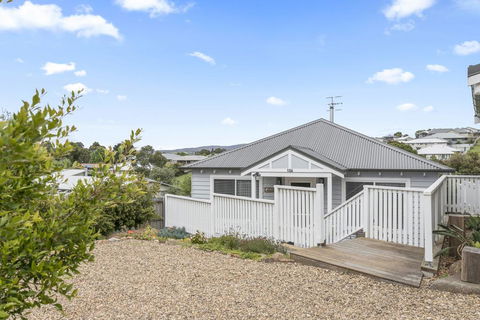 Claras Cottage - Accommodation Australia 0