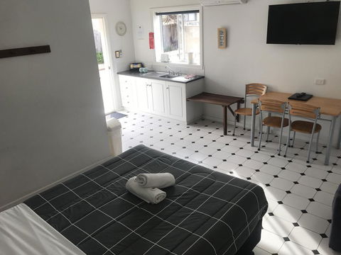 Clearwater Motel Apartments - Accommodation Australia 2