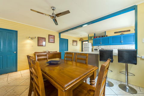 Clifton Beach House - Accommodation Australia 0