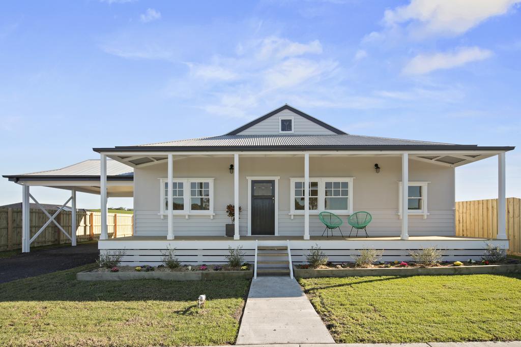 Dalyston ACT Australia Shopping