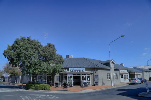 Coachman Hotel Motel - Australia Shopping 1