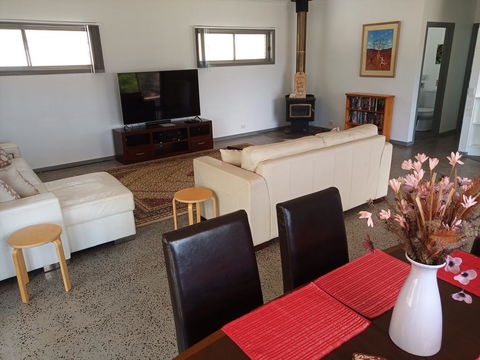 Coast & Country - Accommodation Australia 2