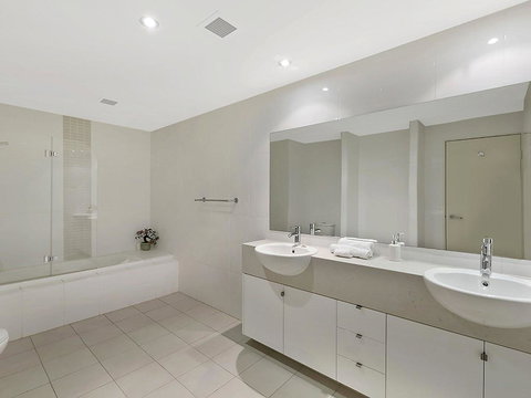 Coast Luxury Apartment Penthouse 23 - Local Tourism 2