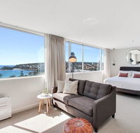 Coastal chic designer apartment - Accommodation Australia