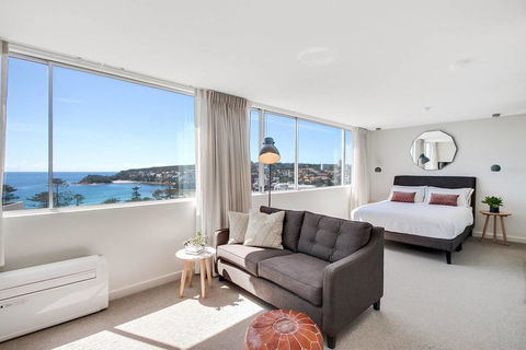 Coastal Chic Designer Apartment - Accommodation Australia 0