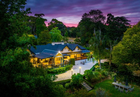 Cobb's Hill Homestead - Local Tourism 0