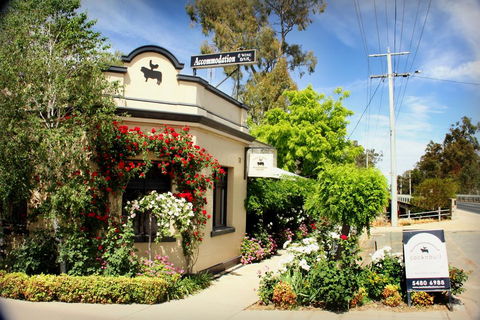 CocknBull Boutique Hotel Echuca - Local Tourism 0