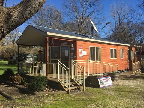 Colac Colac Caravan Park - Local Tourism 3