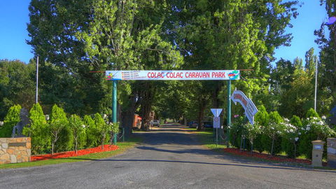 Colac Colac Caravan Park - Local Tourism 0