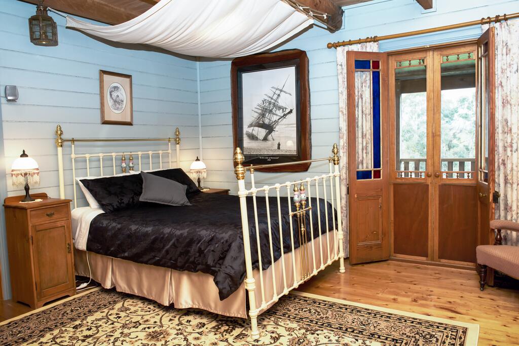 Wooragee VIC Accommodation Australia