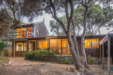 Coleys Beach House Yallingup - Accommodation Australia 1