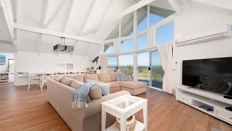 Combined Kingsley Beach House - Accommodation Australia 3