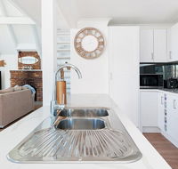 Combined Kingsley Beach House - Accommodation Australia