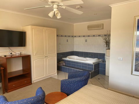 Comfort Inn & Suites Augusta Westside - Accommodation Australia 3