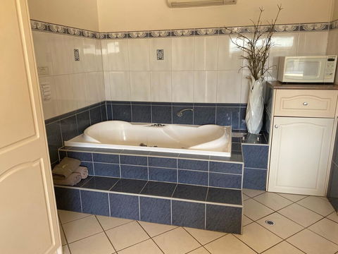 Comfort Inn & Suites Augusta Westside - Accommodation Australia 2