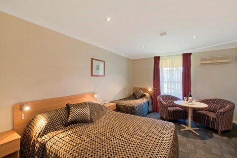 Comfort Inn Bushman's - Accommodation Australia 2