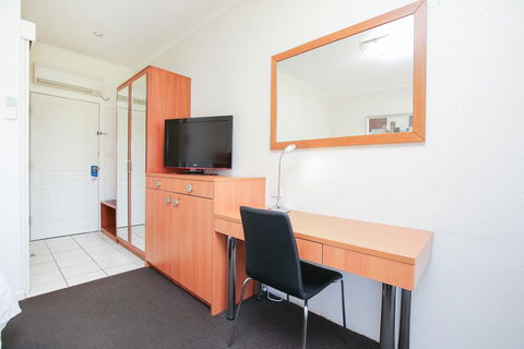 Comfort Inn Deakin Palms - Accommodation Australia 1