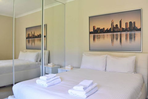 Comfortable 2 Bedroom Unit With Garden - Accommodation Australia 2