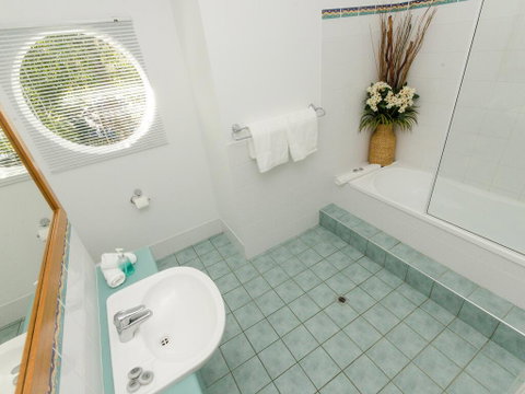 Compass Point - Accommodation Australia 3