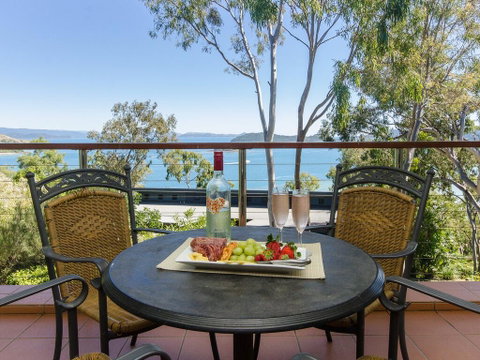 Compass Point - Accommodation Australia 0