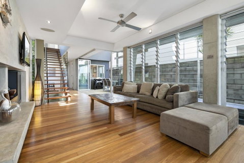 Contemporary & Central, Sunshine Beach - Accommodation Australia 1