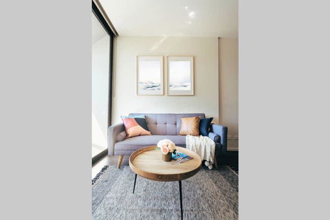 Convenient & Cozy 1BR Next To Mall. 10 Min To CBD - Accommodation Australia 2