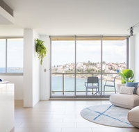 Coogee Beach Designer Penthouse with Parking - Accommodation Australia