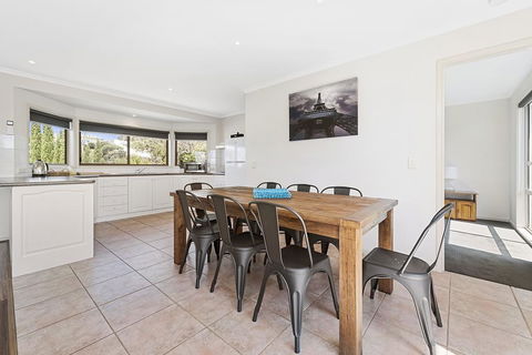 Coral Reef - Accommodation Australia 1