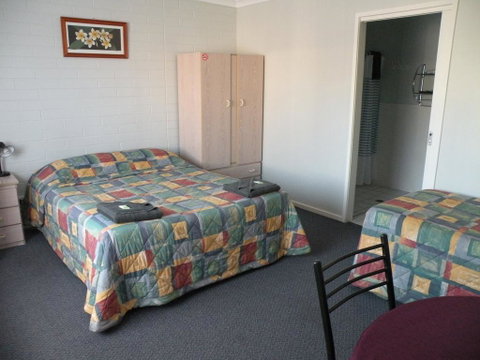 Corowa Motor Inn - Bed n Breakfasts 1