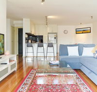 Cosy Apartment near Racecourse - Accommodation Australia