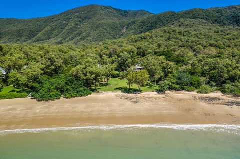 Cottonwood - Private Beachfront - Accommodation Australia 1
