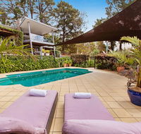 COUNTRY MEETS THE BAY - MOUNT ELIZA - Australia Shopping