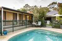 Courtsidecottage Bed and Breakfast