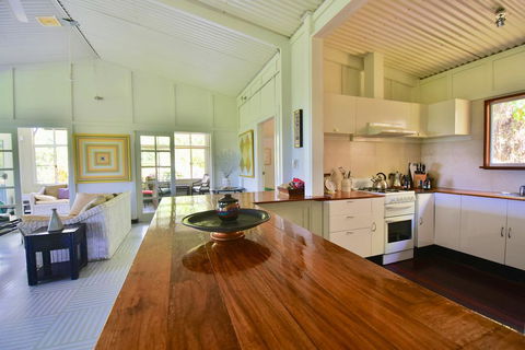 Cow Bay Hilltop Escape - Accommodation Australia 2