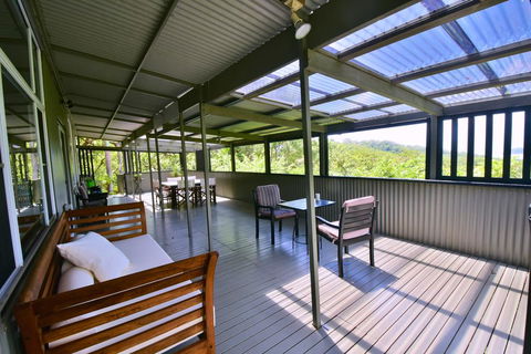 Cow Bay Hilltop Escape - Accommodation Australia 3