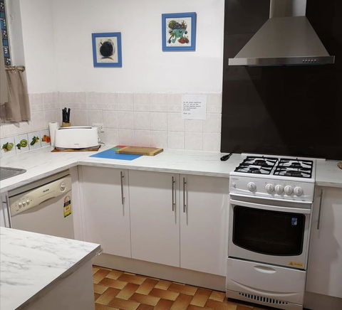 Cozy Inn - Accommodation Australia 1