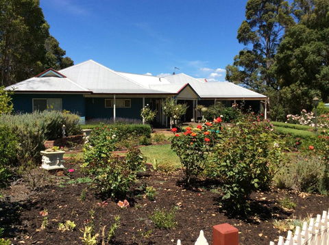 Crabapple Lane - Accommodation Australia 0