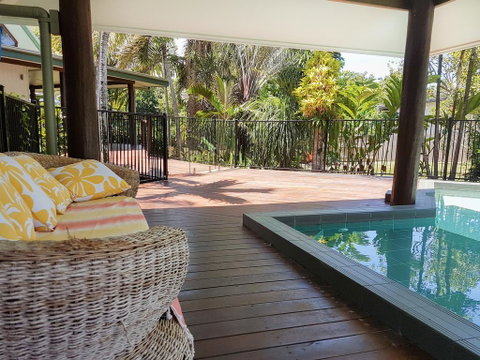 Crazy About Cairns Resort Living - 6 Bedrooms - Accommodation Australia 2