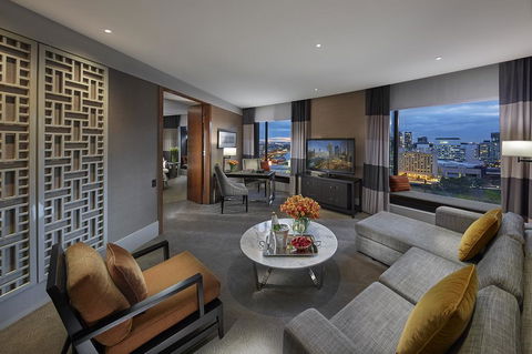 Crown Towers Melbourne - Local Tourism 1