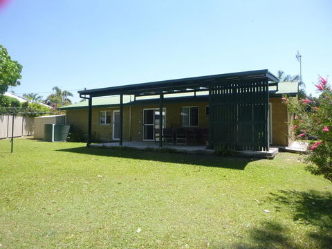 Dad & Alice's Place - Accommodation Australia 3